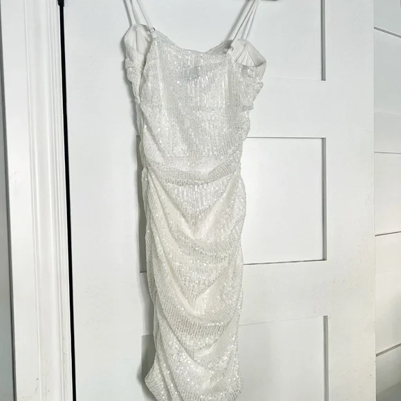 HELLO MOLLY WHAT A GLAMOUR SEQUIN DRESS WHITE - Picture 7 of 7